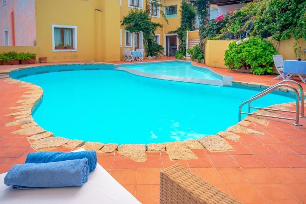 Boutique Hotel Sant'Andrea & Relais San Pantaleo Dış mekan fotoğraf